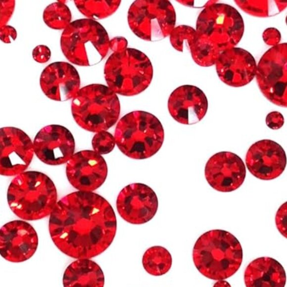 Red Swarovski Element Crystal Stud Earrings NEW - Picture 1 of 1